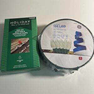 GE StayBright 150 LED C5  Holiday Light String Warm White & 100ct Gutter Clips